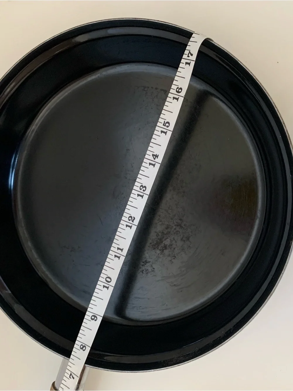 Cathrineholm Holm Black White Lotus Fry Pan Skillet With Wood Handle and Lid
